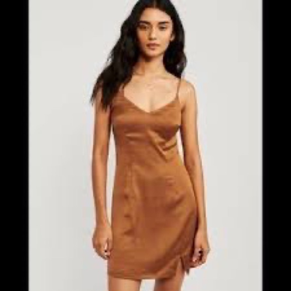 🇺🇸 40% OFF SALE // NWT Abercrombie & Fitch Satin Mini Dress